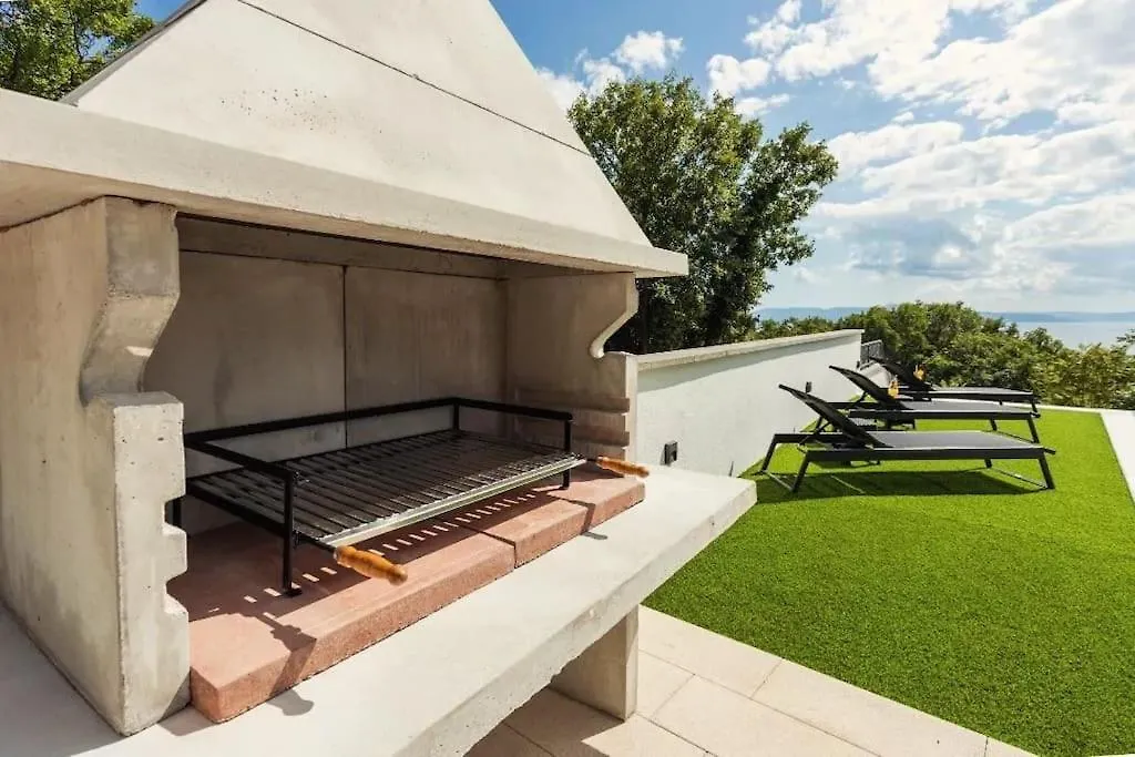 Villa Dijana - Panoramski Pogled Na More Kostrena
